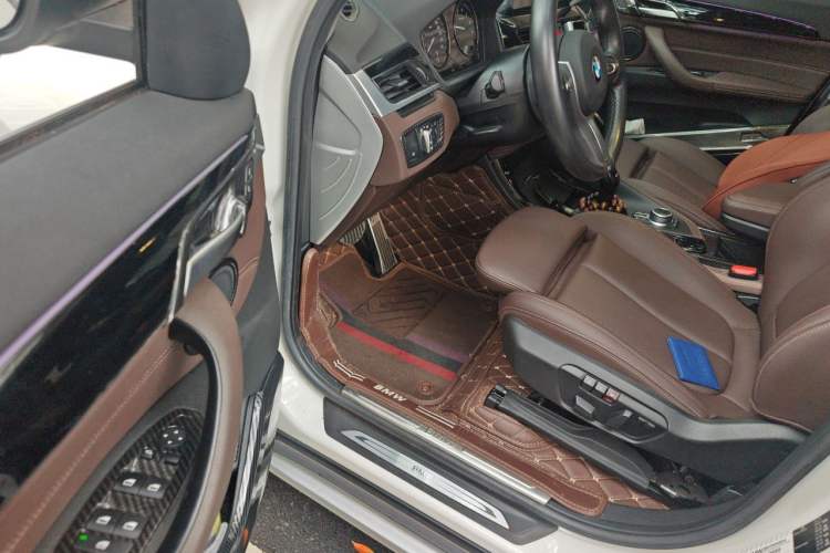 Used BMW X1 2020 sDrive20Li Premium Edition Driver Seat