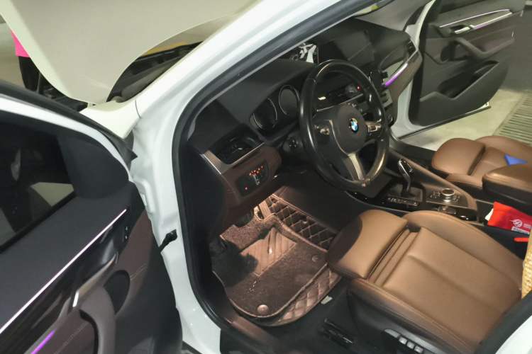 Used BMW X1 2020 xDrive25Li Luxury Edition Driver Seat