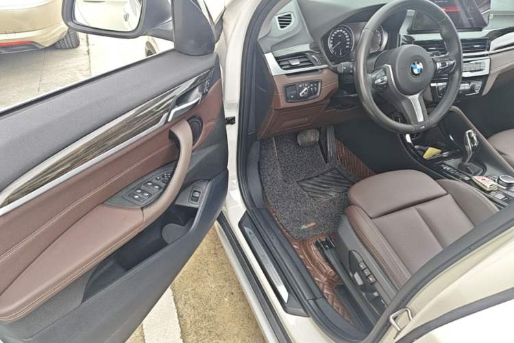 Used BMW X1 2020 xDrive25Li Luxury Edition Driver Seat