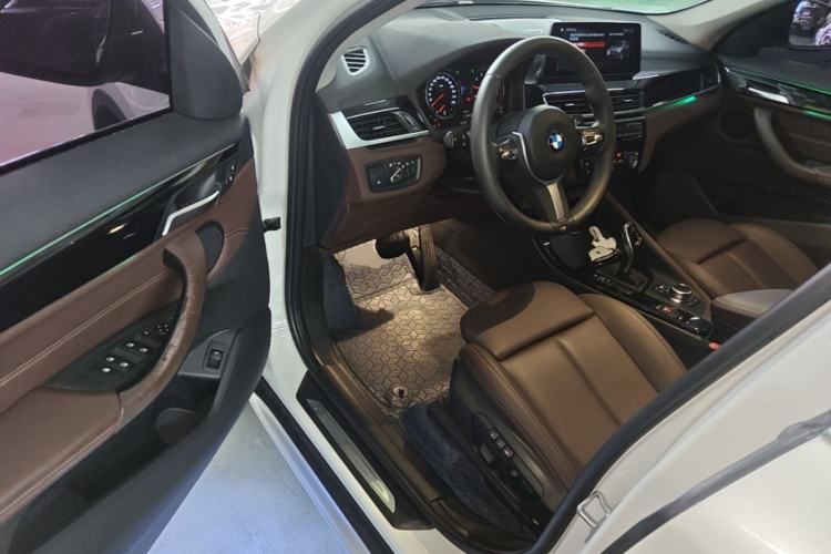 Used BMW X1 2020 sDrive20Li Premium Edition Driver Seat