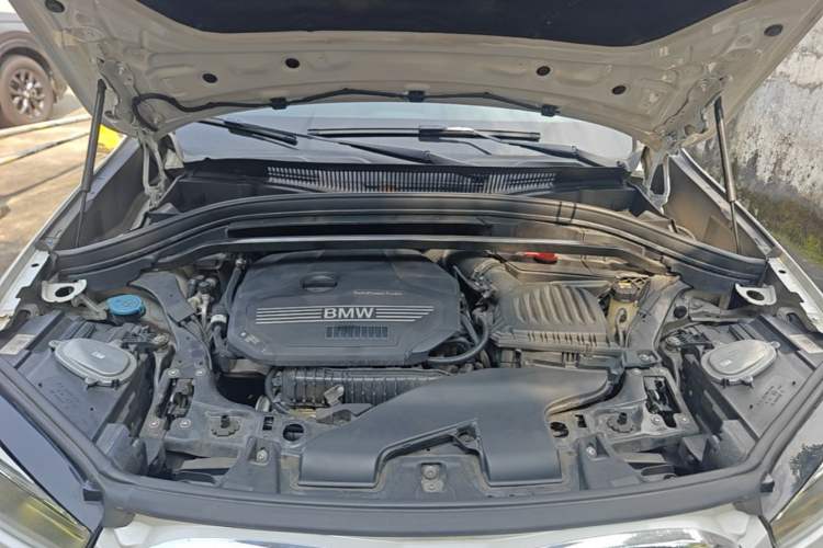 Used BMW X1 2020 sDrive20Li Premium Edition Engine Bay
