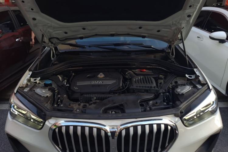 Used BMW X1 2020 sDrive20Li Fashion Model Engine Bay