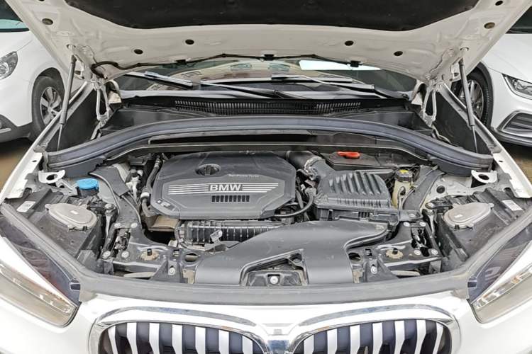 Used BMW X1 2020 sDrive20Li Fashion Model Engine Bay