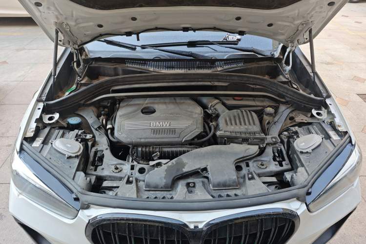 Used BMW X1 2020 sDrive20Li Fashion Model Engine Bay