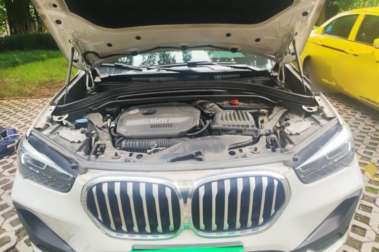 Used BMW X1 2020 sDrive25Li Leading Model Engine Bay