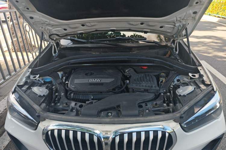 Used BMW X1 2020 sDrive25Li Leading Model Engine Bay