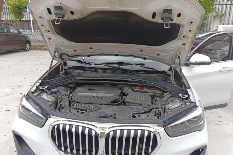 Used BMW X1 2020 sDrive25Li Leading Model Engine Bay