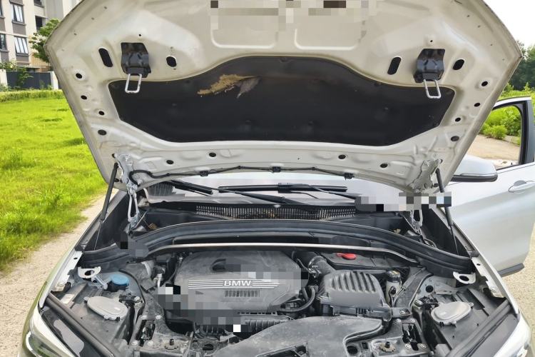 Used BMW X1 2020 sDrive20Li Fashion Model Engine Bay