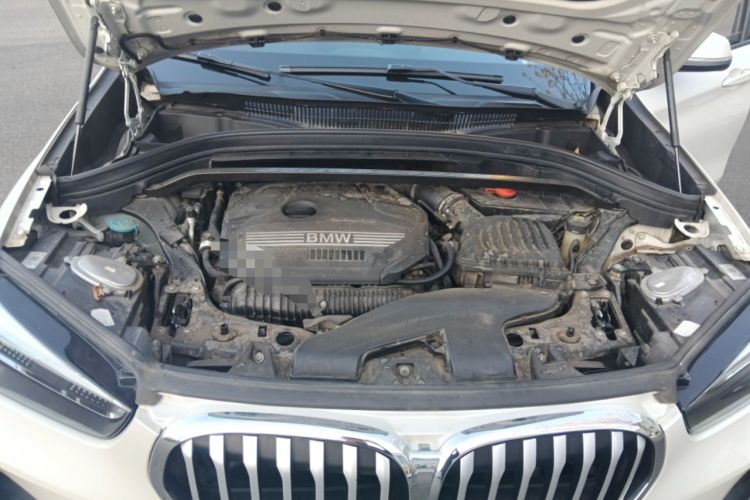 Used BMW X1 2020 sDrive25Li Leading Model Engine Bay