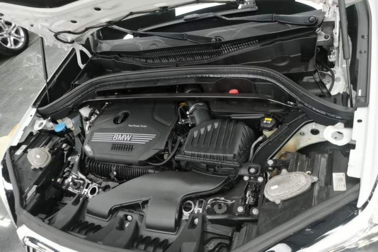 Used BMW X1 2020 xDrive25Li Luxury Edition Engine Bay