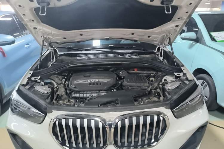 Used BMW X1 2020 sDrive25Li Leading Model Engine Bay