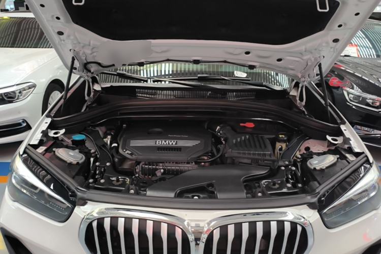 Used BMW X1 2020 sDrive20Li Fashion Model Engine Bay