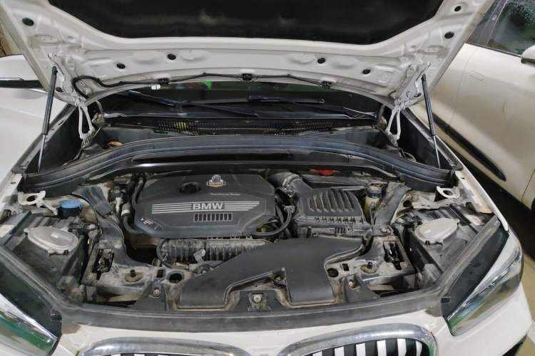 Used BMW X1 2020 sDrive20Li Fashion Model Engine Bay