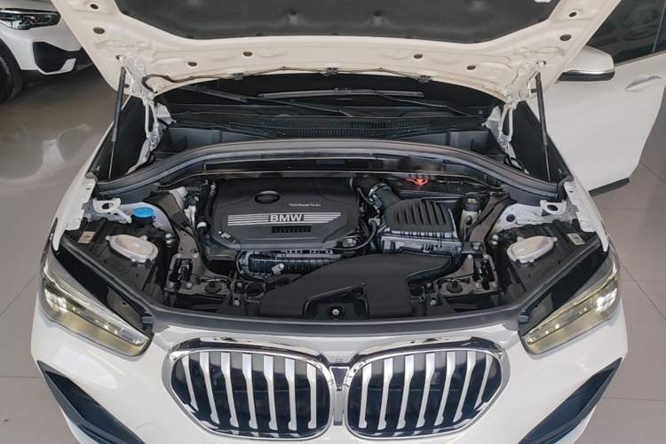 Used BMW X1 2020 sDrive20Li Fashion Model Engine Bay