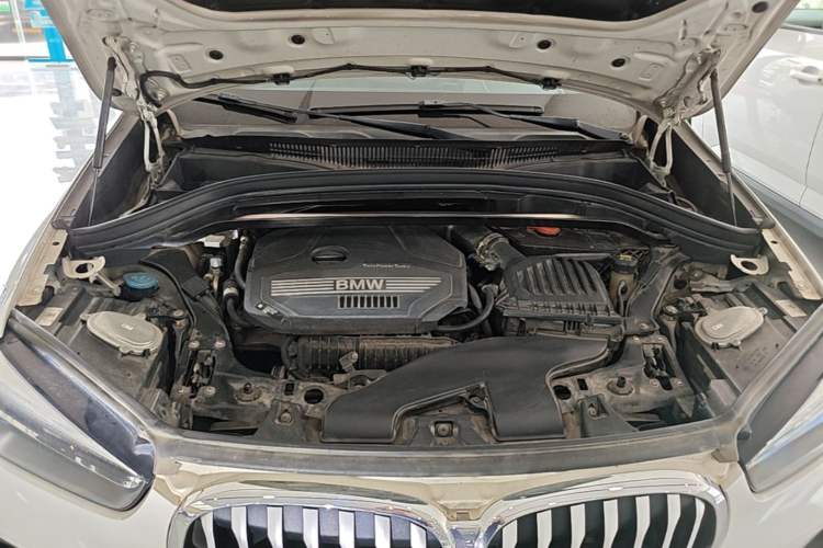 Used BMW X1 2020 sDrive20Li Fashion Model Engine Bay