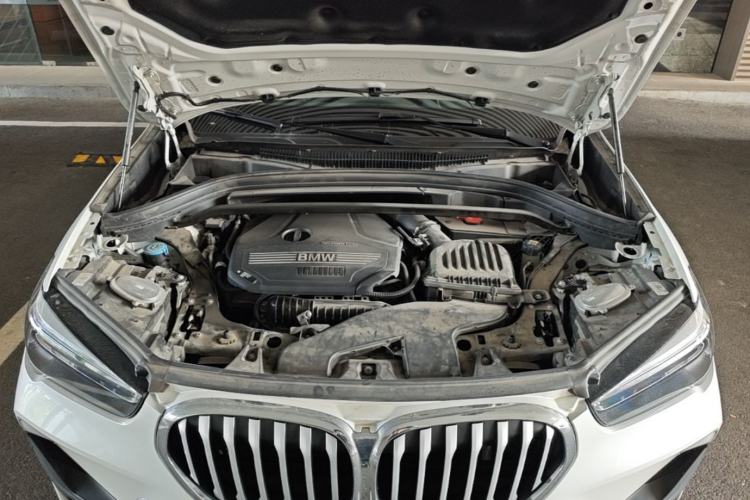 Used BMW X1 2020 sDrive20Li Fashion Model Engine Bay