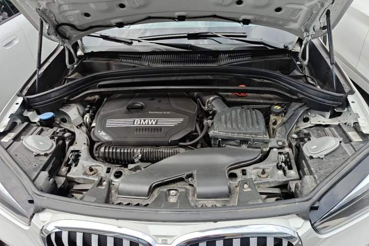 Used BMW X1 2020 sDrive25Li Leading Model Engine Bay