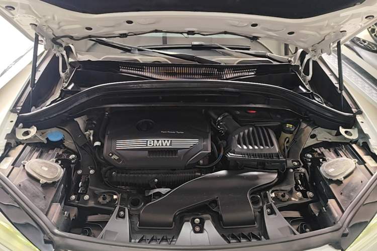 Used BMW X1 2020 sDrive25Li Leading Model Engine Bay