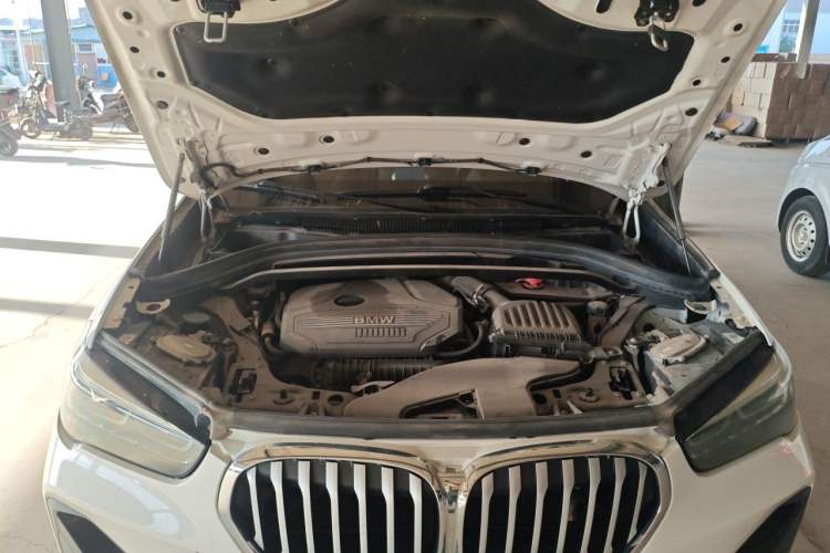 Used BMW X1 2020 sDrive20Li Fashion Model Engine Bay