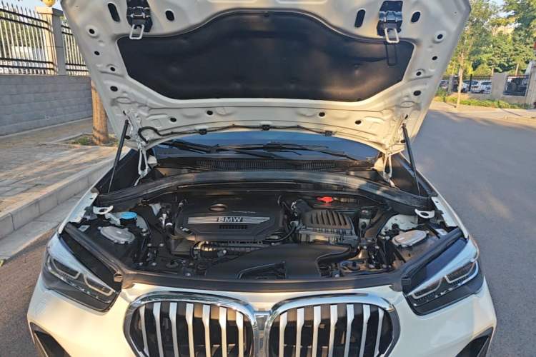 Used BMW X1 2020 sDrive20Li Fashion Model Engine Bay