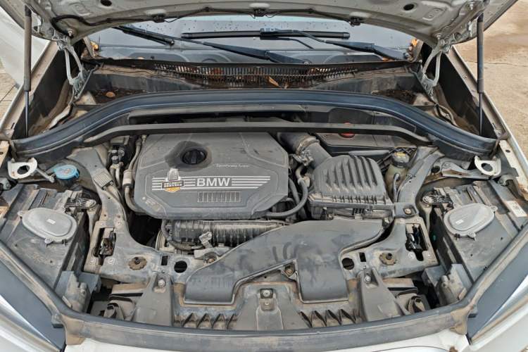 Used BMW X1 2020 sDrive20Li Fashion Model Engine Bay