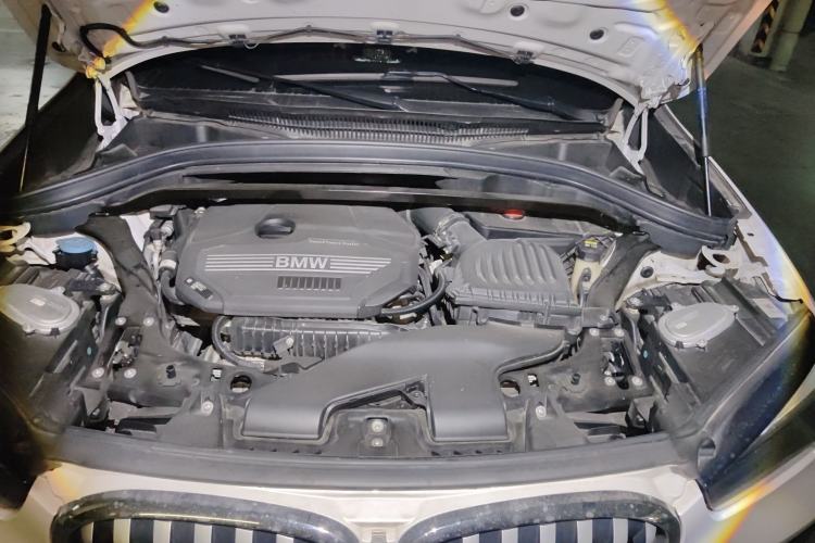 Used BMW X1 2020 sDrive20Li Fashion Model Engine Bay