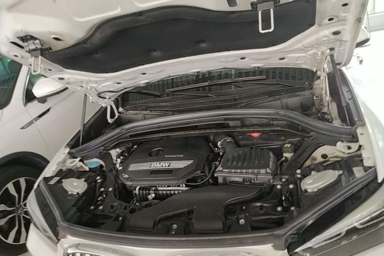 Used BMW X1 2020 sDrive20Li Premium Edition Engine Bay