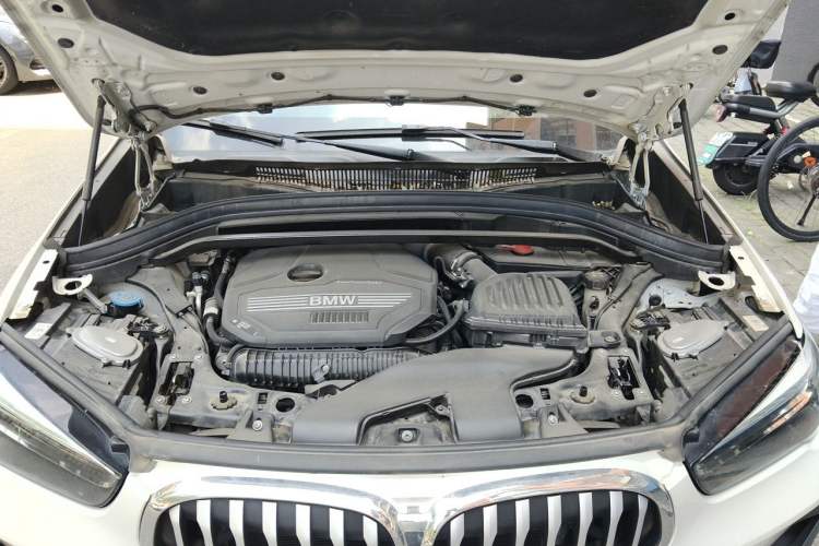 Used BMW X1 2020 sDrive25Li Leading Model Engine Bay