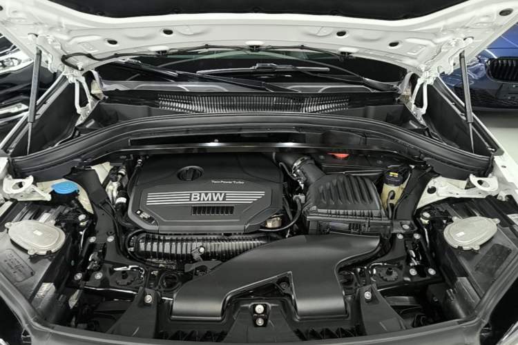 Used BMW X1 2020 xDrive25Li Luxury Edition Engine Bay