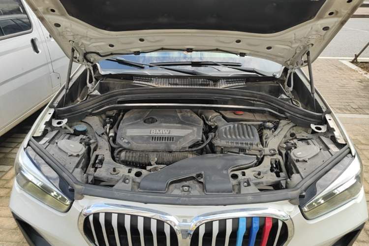 Used BMW X1 2020 sDrive25Li Leading Model Engine Bay