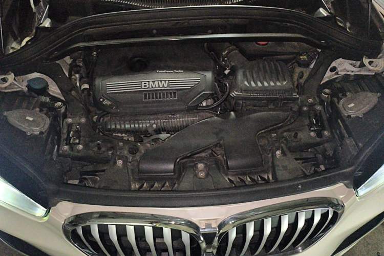 Used BMW X1 2020 sDrive25Li Leading Model Engine Bay