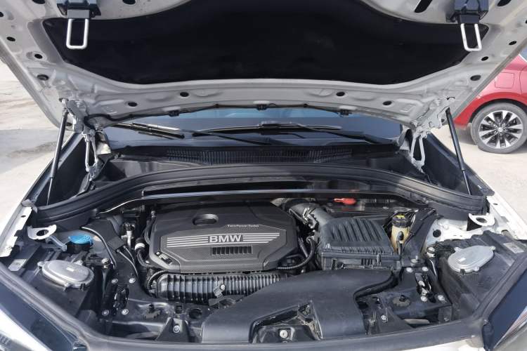 Used BMW X1 2020 sDrive25Li Leading Model Engine Bay
