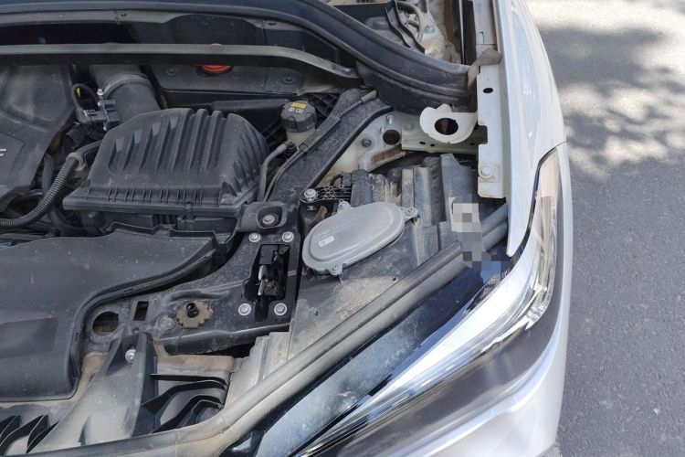 Used BMW X1 2020 sDrive20Li Premium Edition Engine Bay Left