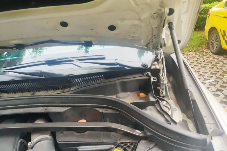 Used BMW X1 2020 sDrive25Li Leading Model Engine Bay Left