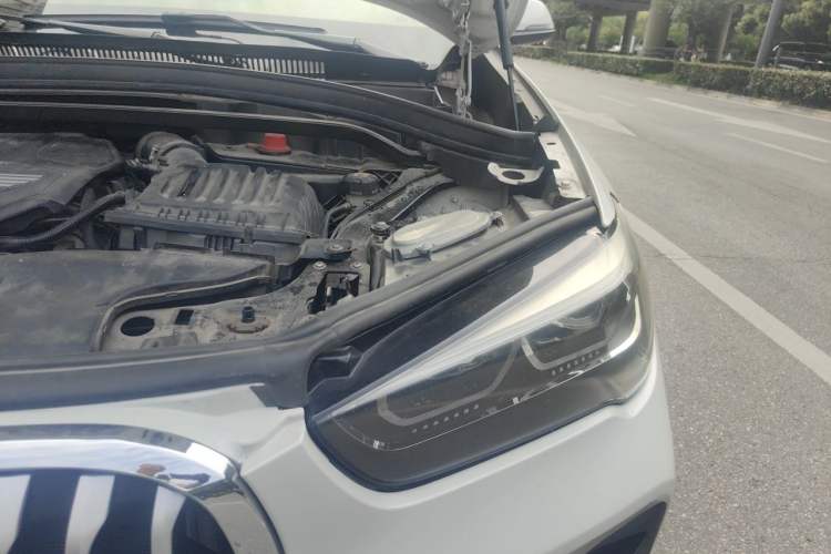 Used BMW X1 2020 sDrive20Li Premium Edition Engine Bay Left