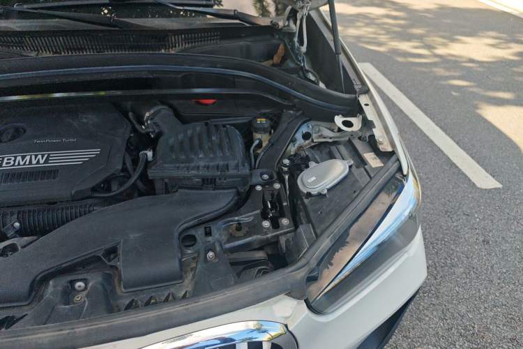Used BMW X1 2020 sDrive25Li Leading Model Engine Bay Left