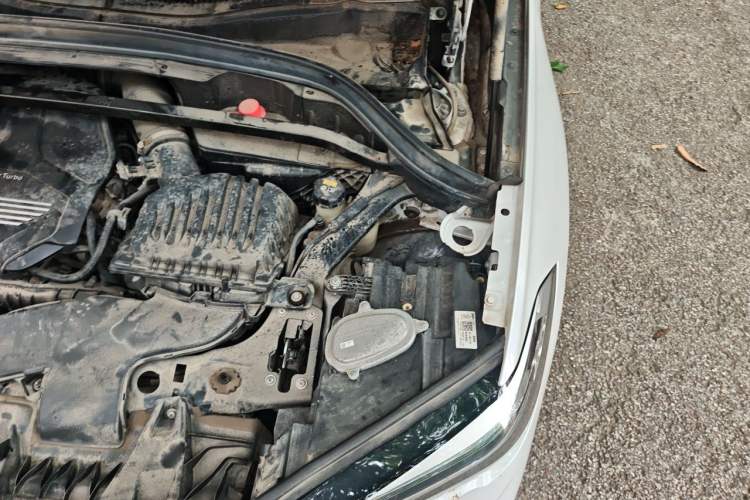 Used BMW X1 2020 sDrive20Li Fashion Model Engine Bay Left