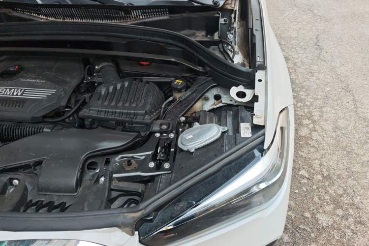 Used BMW X1 2020 sDrive25Li Leading Model Engine Bay Left
