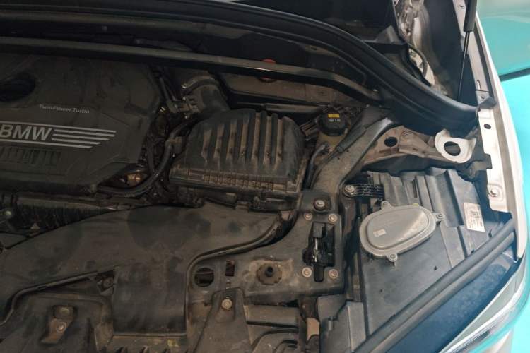 Used BMW X1 2020 sDrive20Li Premium Edition Engine Bay Left