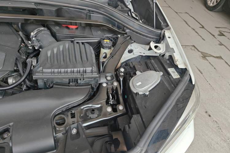 Used BMW X1 2020 sDrive25Li Leading Model Engine Bay Left