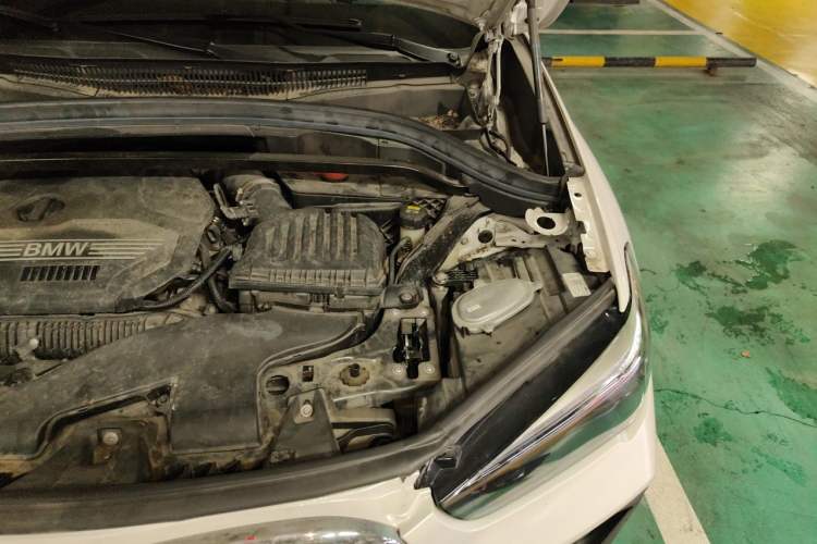 Used BMW X1 2020 sDrive25Li Leading Model Engine Bay Left