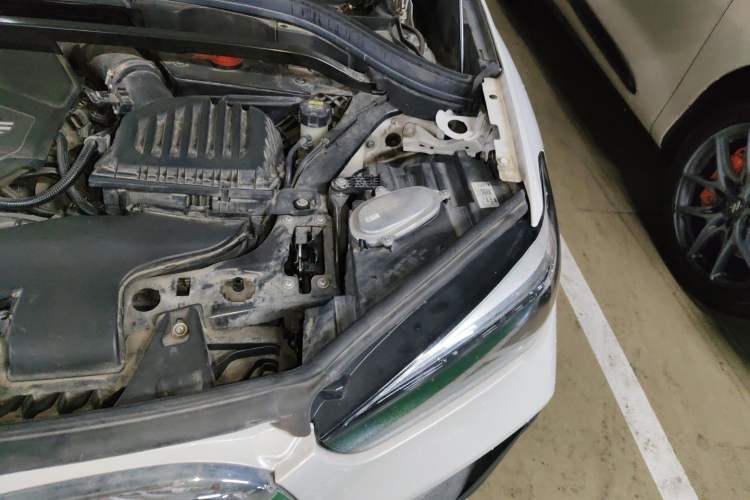 Used BMW X1 2020 sDrive20Li Fashion Model Engine Bay Left