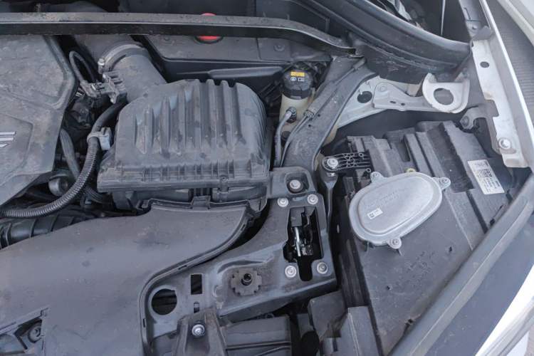 Used BMW X1 2020 sDrive25Li Leading Model Engine Bay Left