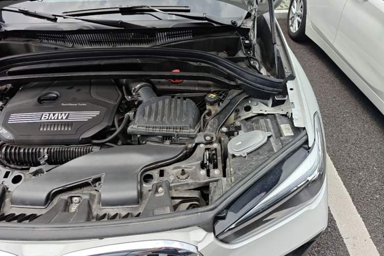 Used BMW X1 2020 sDrive25Li Leading Model Engine Bay Left