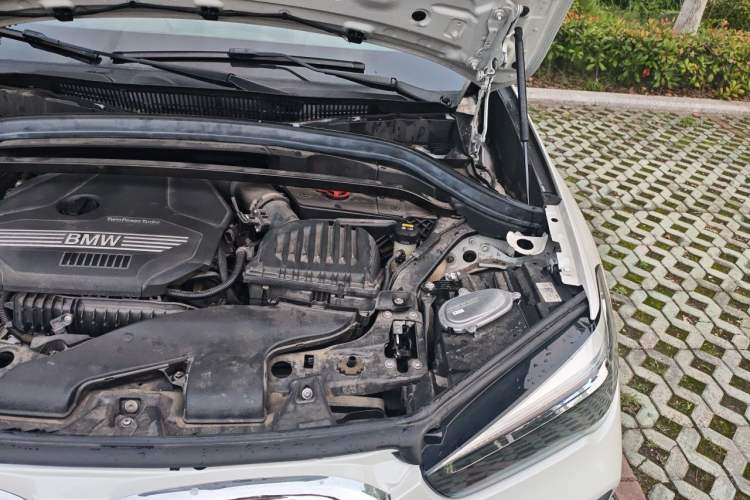 Used BMW X1 2020 sDrive20Li Premium Edition Engine Bay Left