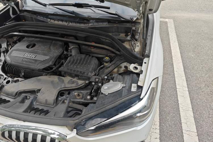 Used BMW X1 2020 xDrive25Li Luxury Edition Engine Bay Left
