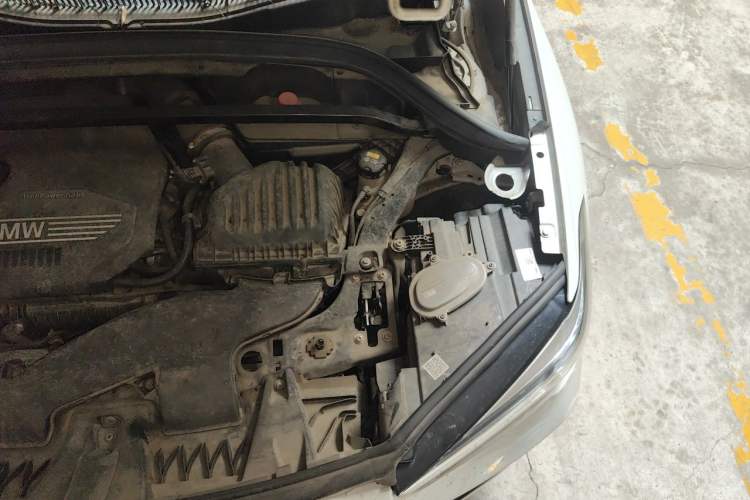 Used BMW X1 2020 sDrive20Li Fashion Model Engine Bay Left