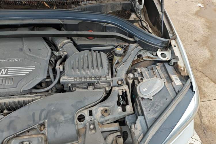 Used BMW X1 2020 sDrive20Li Fashion Model Engine Bay Left