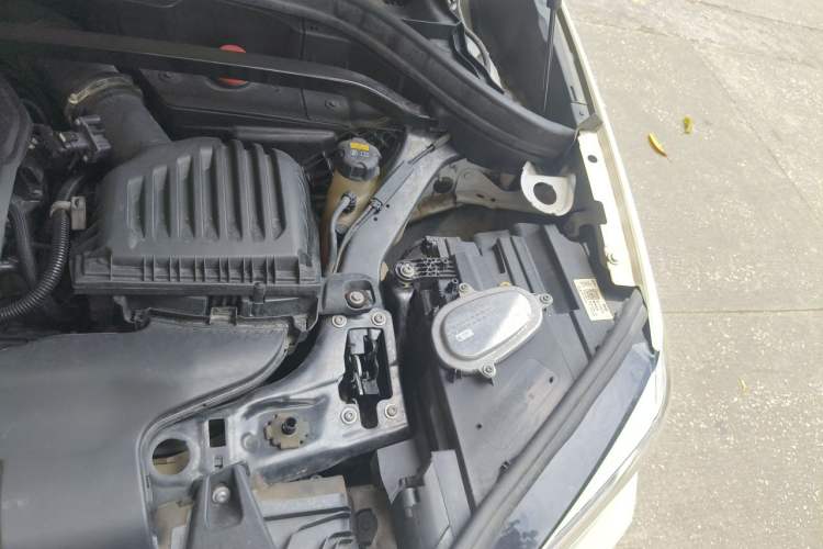 Used BMW X1 2020 sDrive20Li Fashion Model Engine Bay Left
