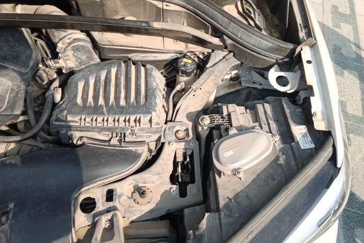 Used BMW X1 2020 sDrive25Li Leading Model Engine Bay Left